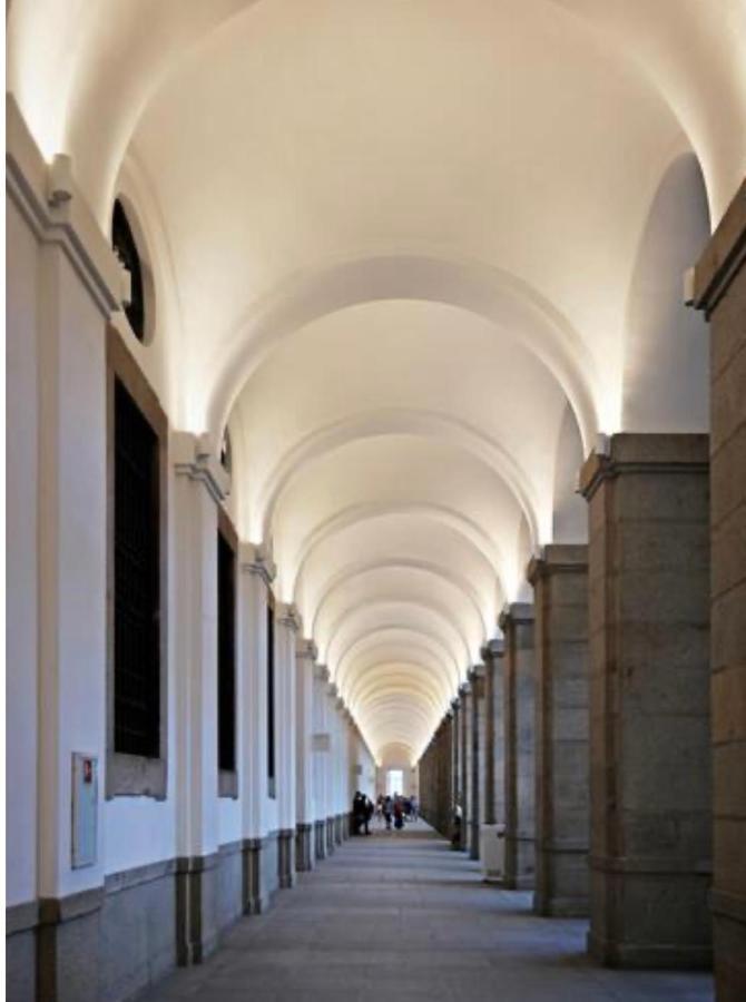 Reina Sofía Museum Apartment Madrid Exterior foto